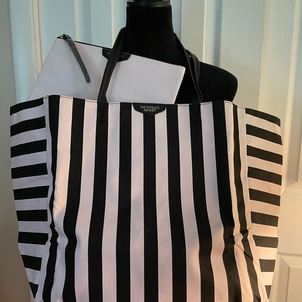 Victoria Secret weekend bag